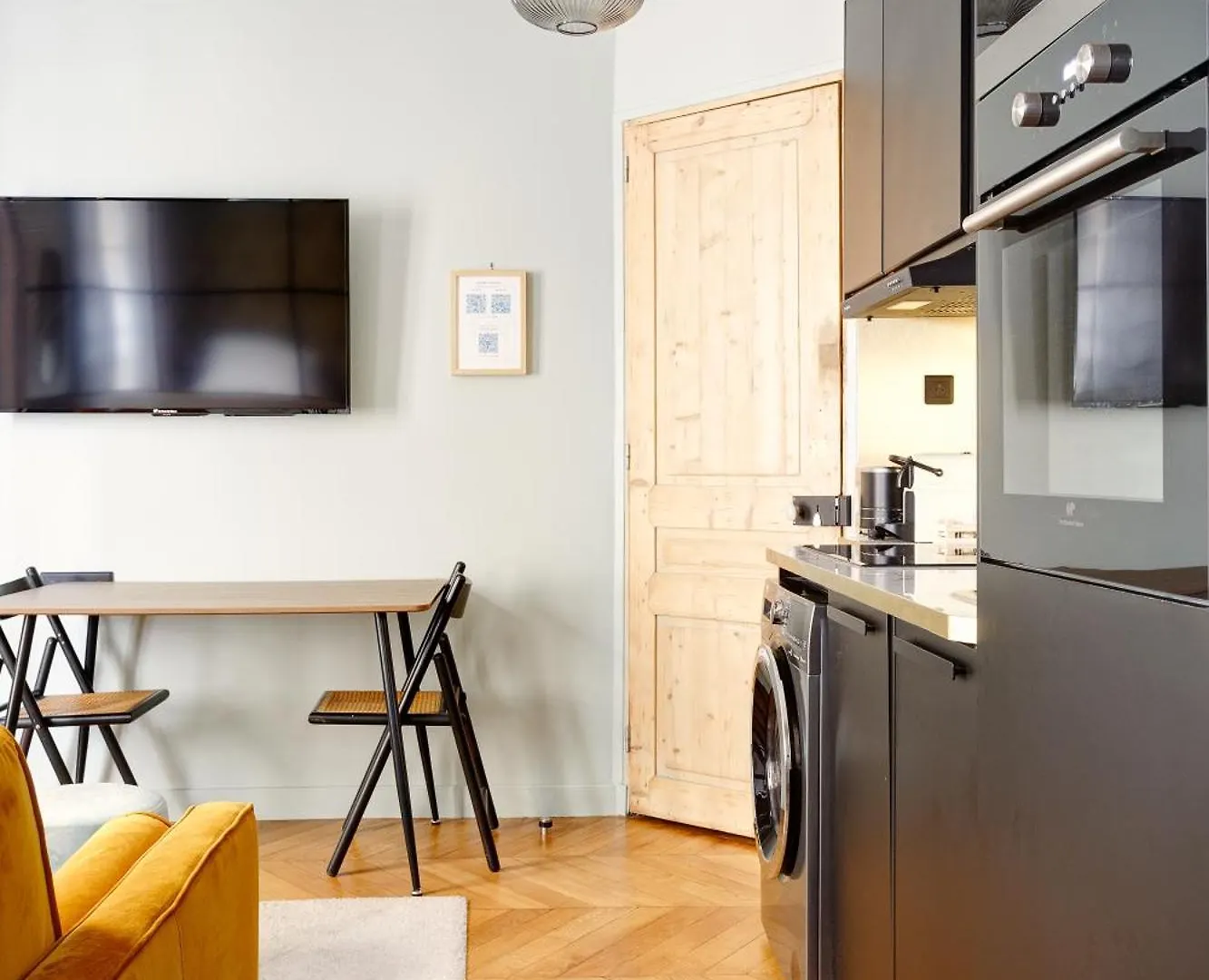 Aparthotel Stylish In The Heart Of